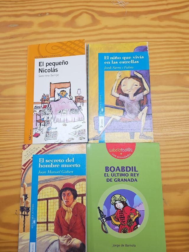 Lote de 4 libros juveniles