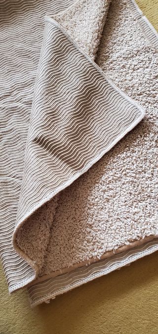 alfombra de lana beig