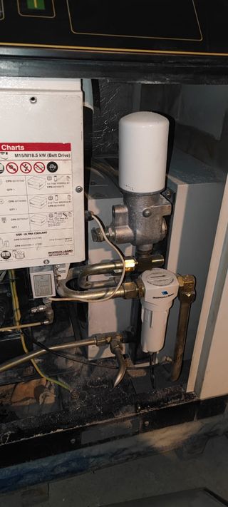 COMPRESOR A TORNILLO 21CV