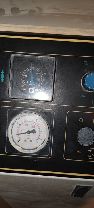 COMPRESOR A TORNILLO 21CV