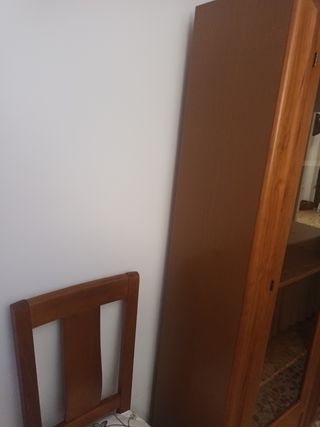 Vitrina de madera