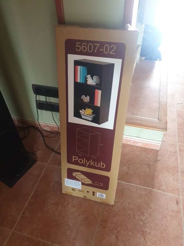 Mueble estanteria a estrenar