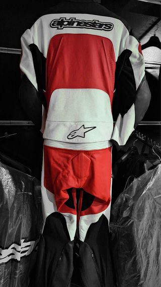 Mono de moto cuero Alpinestars nuevo a estrenar