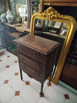 HOY  Mesita auxiliar francesa cómoda pequeña
