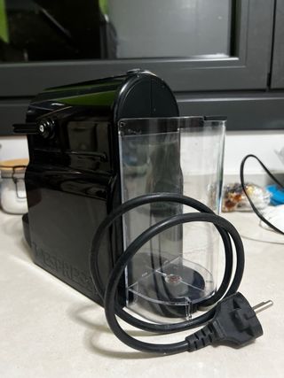 Cafetera Nesspreso DeLonghi
