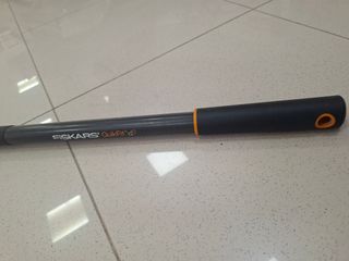 Serrucho con mango telescópico