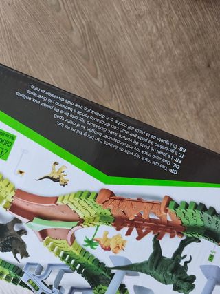 Scalextric de dinosaurio