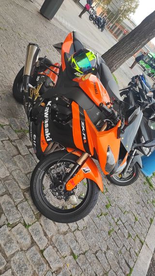 Se vende Kawasaki zx10r