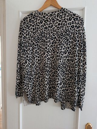 Chaqueta de estampado tipo leopardo