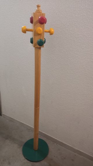 Perchero de pie madera