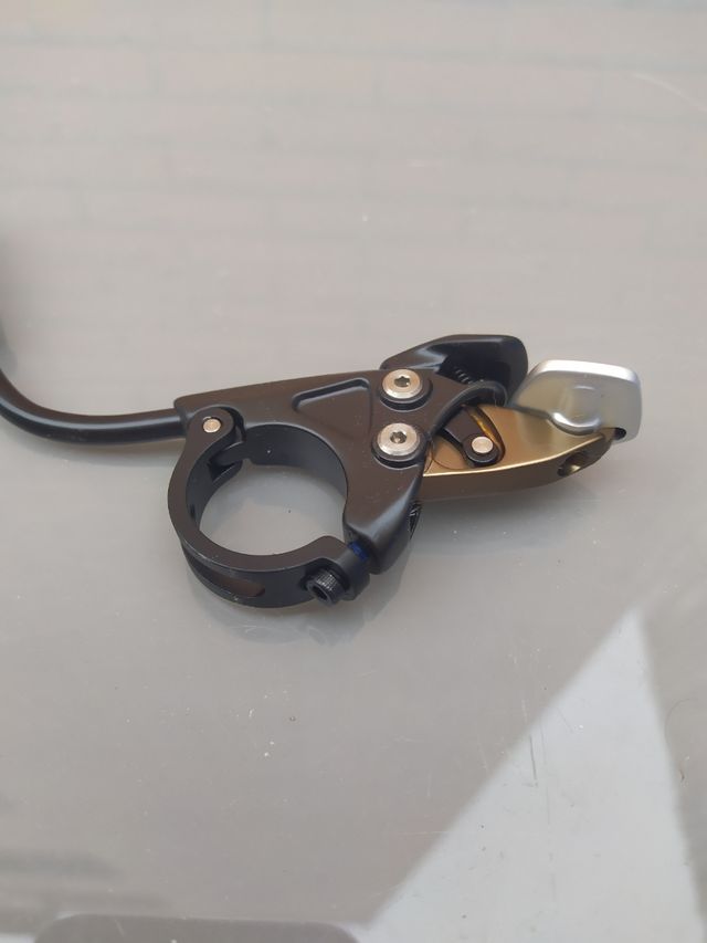 Mando FOX CTD 3 posiciones. Para horquilla. NUEVO.