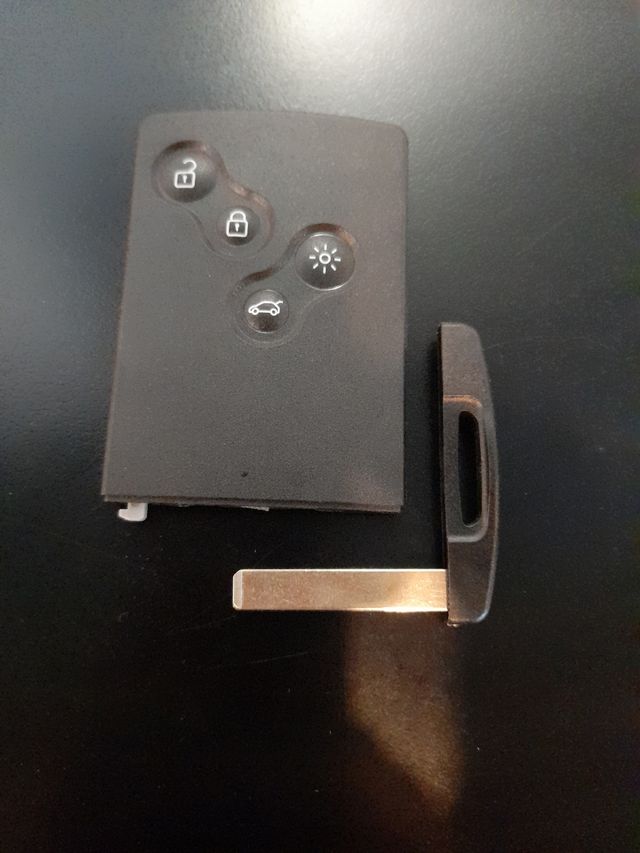 Llave Renault varios modelos nueva sin estrenar