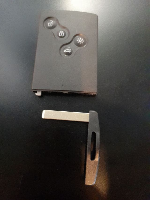 Llave Renault varios modelos nueva sin estrenar