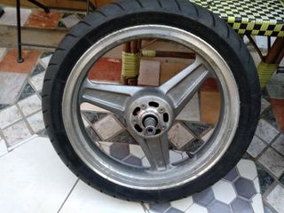 Rueda delantera Kawasaki Zephyr 750