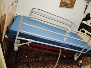 Cama eléctrica con carro elevador 90x190
