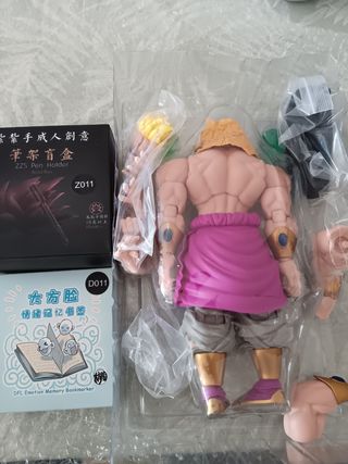 Broly Kong versión Damage sh figuarts