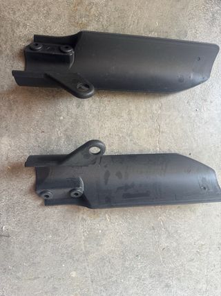 Embellecedor horquilla hanway 125 scrambler