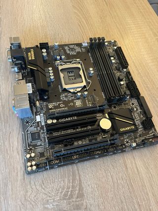 Placa base GA-B150-D3H