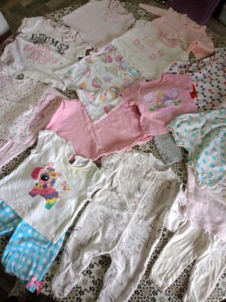 Neonata 0 3 mesi stock