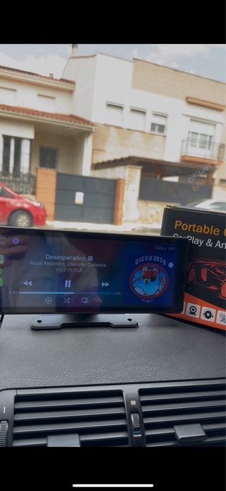 Pantalla y camara para coche