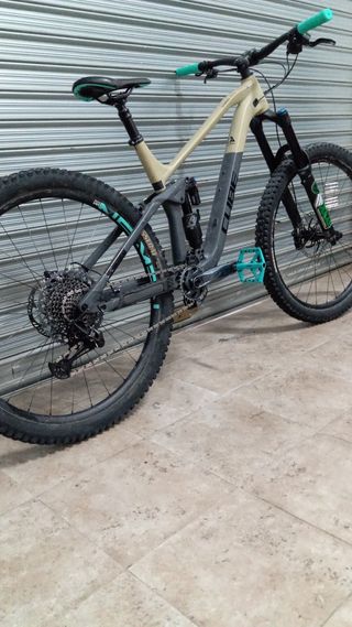 Bicicleta de enduro cube stereo race 170