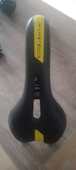 Sillín Selle Italia con tija FSA