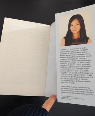 A Mulher com Sete Nomes (Portuguese Edition)