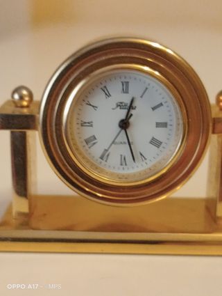 Orologio in miniatura Marca Attona. Macchinari giapponesi