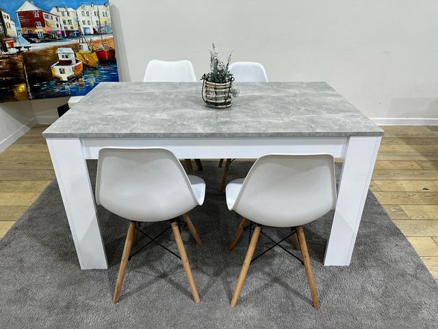 Mesa extensible con 6 sillas