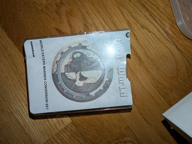 Hombreras y torsos WE