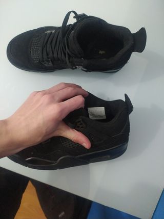 Air Jordan black