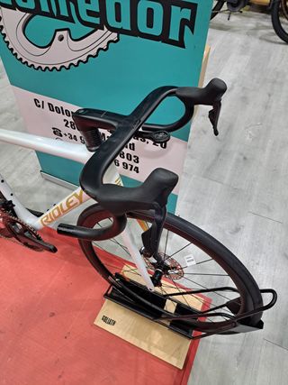 Bicicleta Ridley Helium SLX Disc Team Ultegra Di2