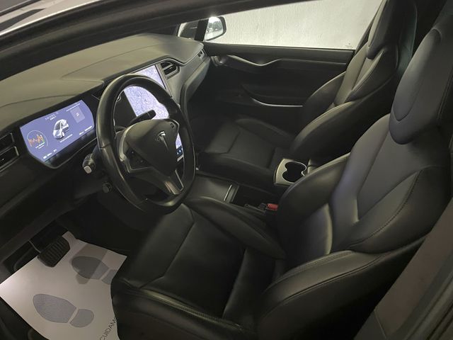 Tesla Model X 100D - Full self drive