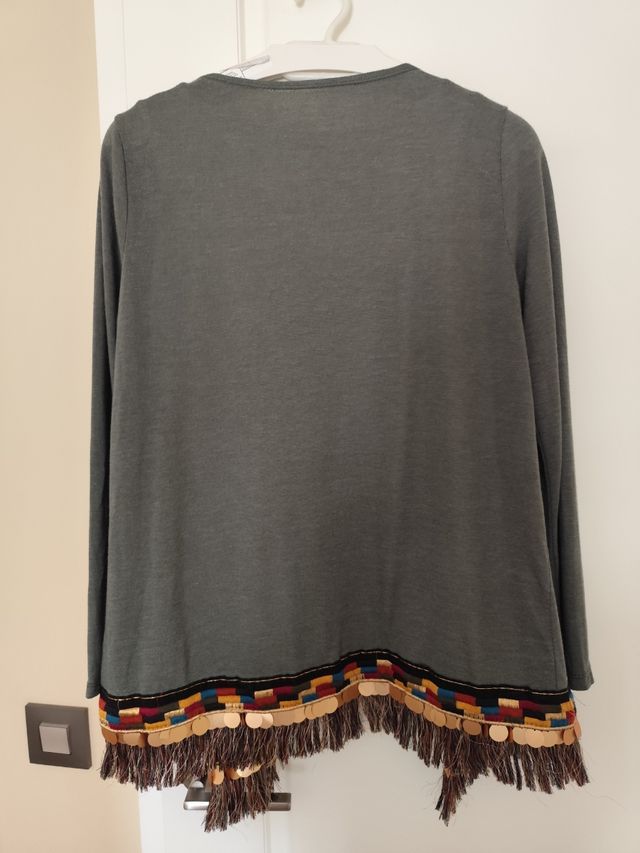 Chaqueta y camiseta mujer