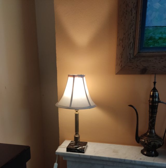 Lámpara mesa vintage bronce mármol negro