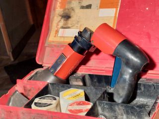 Pistola HILTI sparachiodi