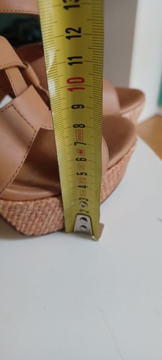 Zapatos sandalia alta