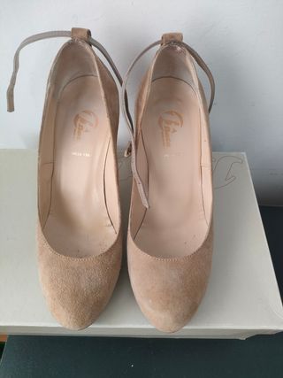 Scarpe con tacco nude