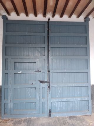 Puertas, ventanas, brocal, comoda