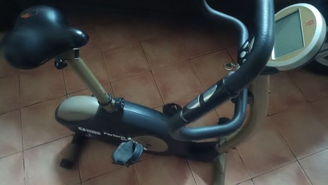 BICICLETA ESTÁTICA PERFORM 160
