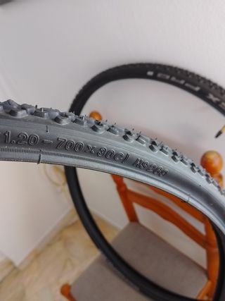 2 Neumáticos gravel 700x30