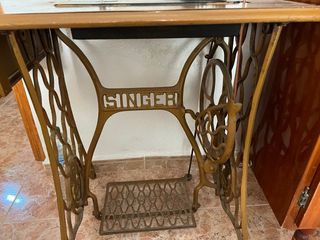 Maquina de coser Singer