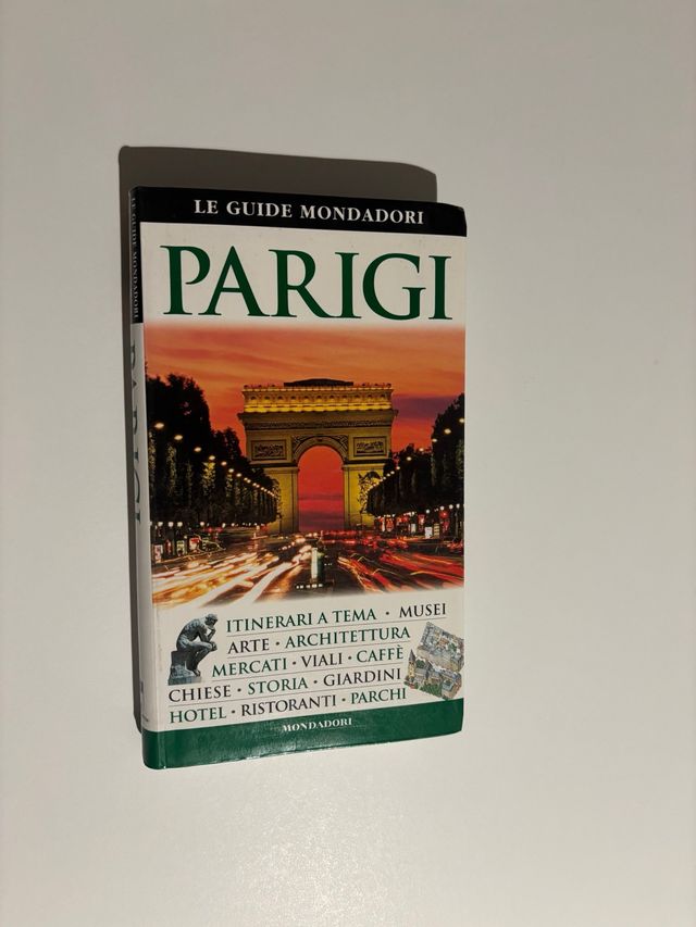 Parigi le guide mondadori