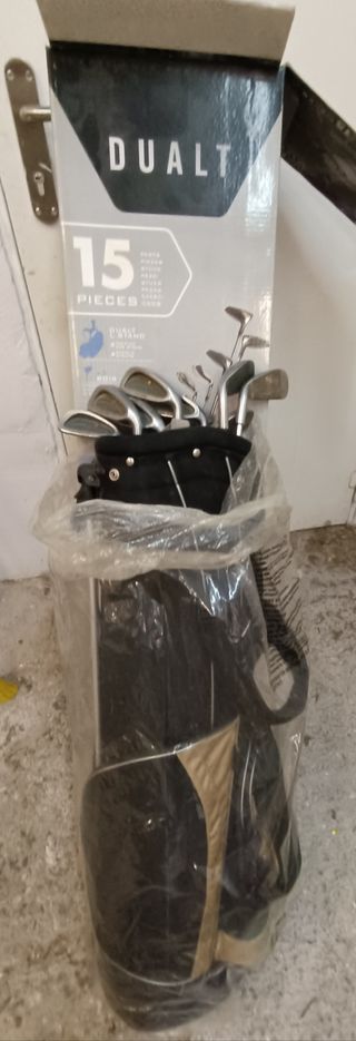 palos de golf y bolsa nueva