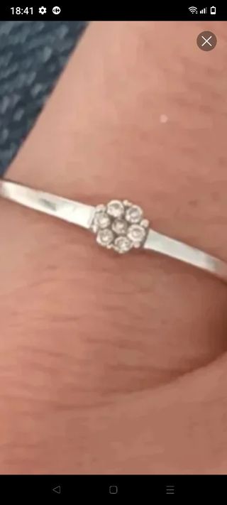 Anillo de oro 18k y diamantes Tous