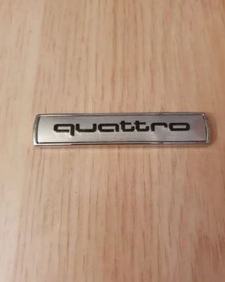 1 Emblema adhesivo con logo Quattro de Audi.