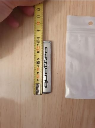 1 Emblema adhesivo con logo Quattro de Audi.