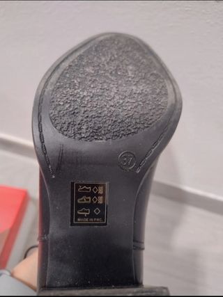 Stivaletti alla caviglia 37