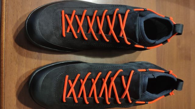 Scarpa per il tempo libero, nuove mai usate.