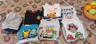 Bolsa con blusas talla 6-8 años